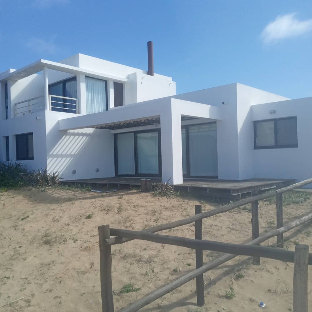 GUSTAVO CORAZA SERVICE  