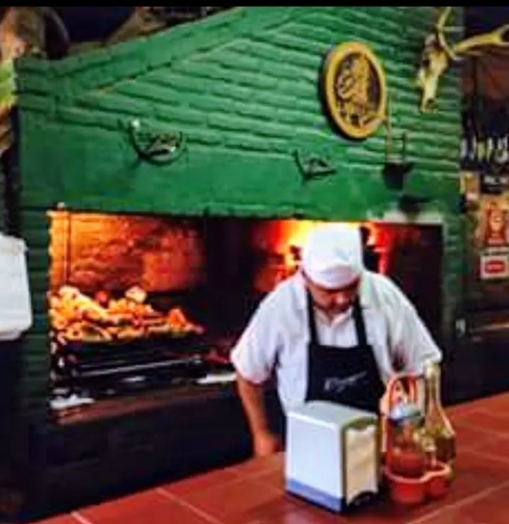 LA RUEDA DEL CENTRO PARRILLADA LA RUEDA  