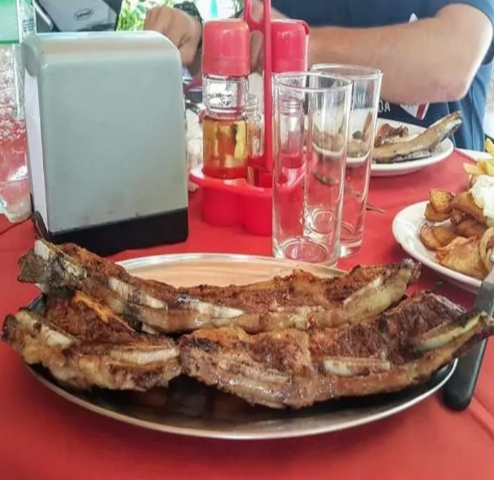 LA RUEDA DEL CENTRO PARRILLADA LA RUEDA  