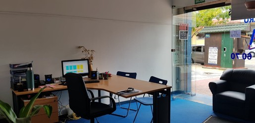 ACADEMIA DE CHOFERES ALVARO 