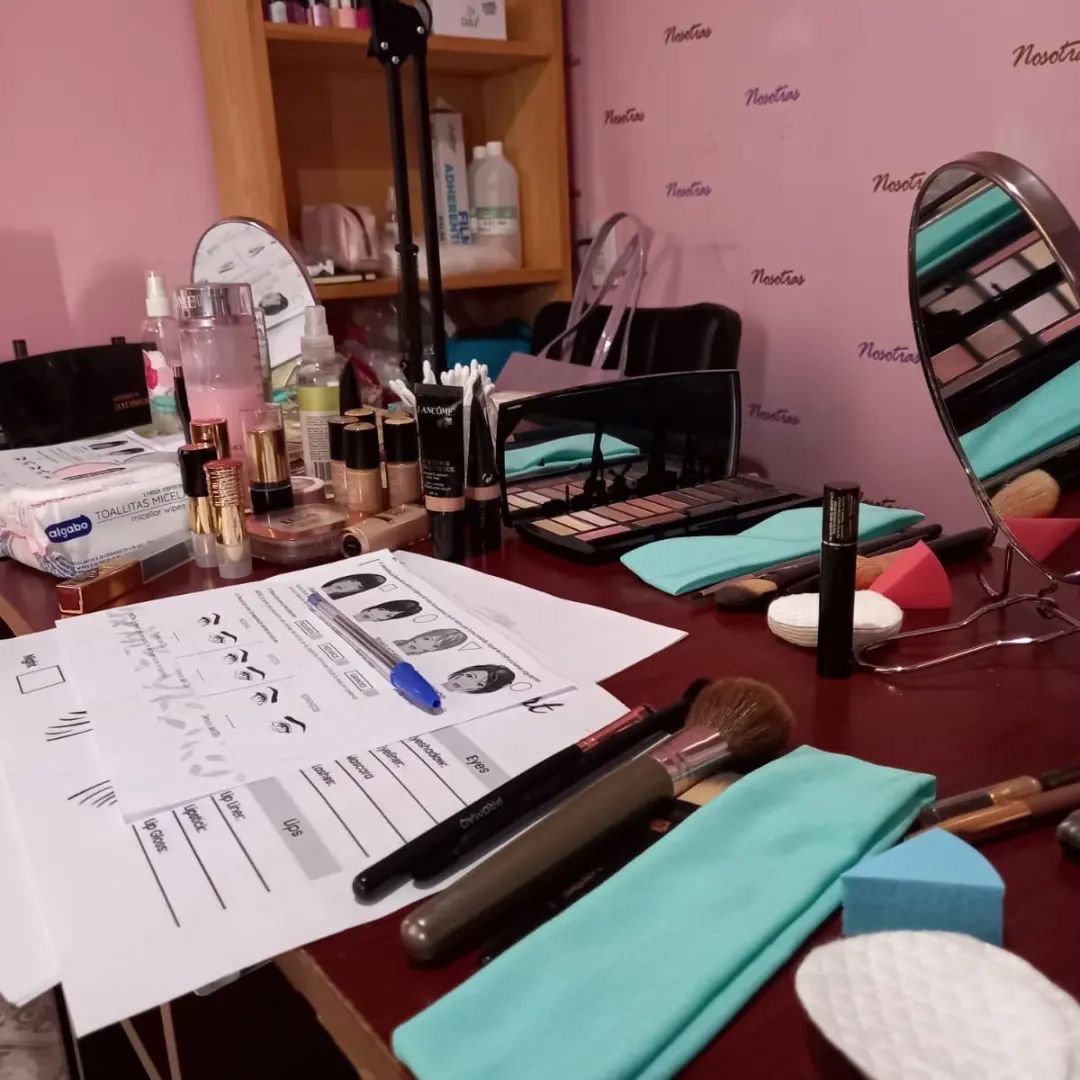 NOSOTRAS CENTRO ESTETICO  