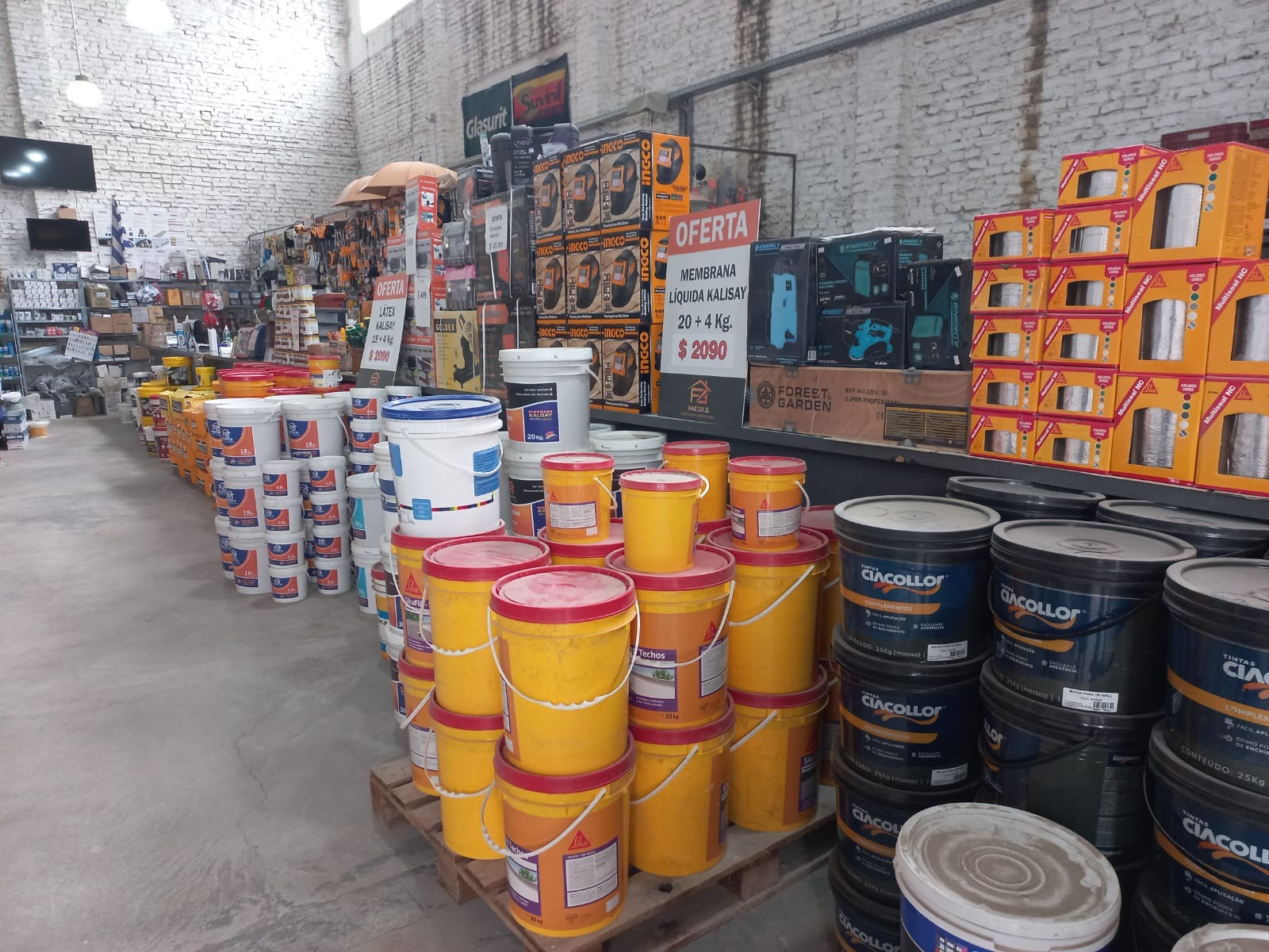 BARRACA Y FERRETERIA MASTER 10  