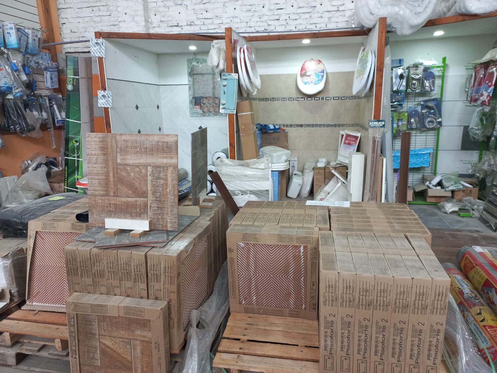 BARRACA Y FERRETERIA MASTER 10  