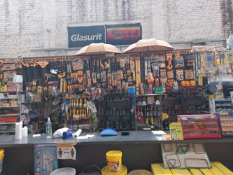 BARRACA Y FERRETERIA MASTER 10 