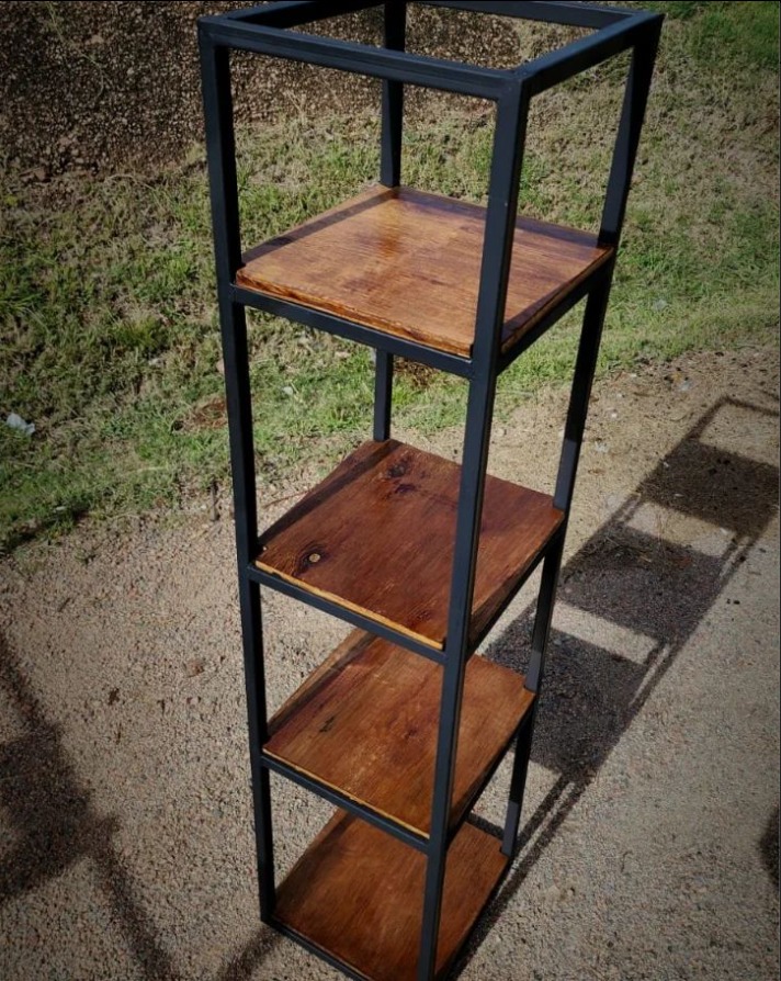 BARRACA DE HIERROS 19-4  