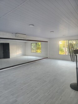 Herrería y Servicios R y R HERRERIA Y SERVICIOS R Y R