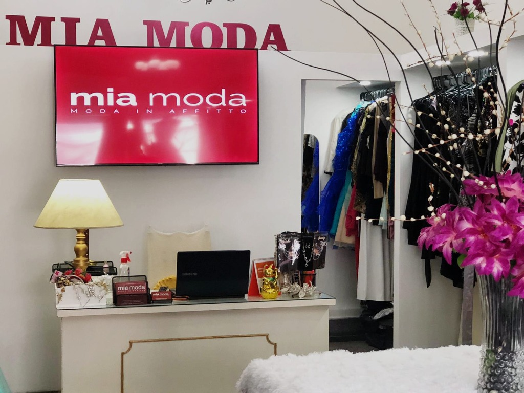 MIA MODA  