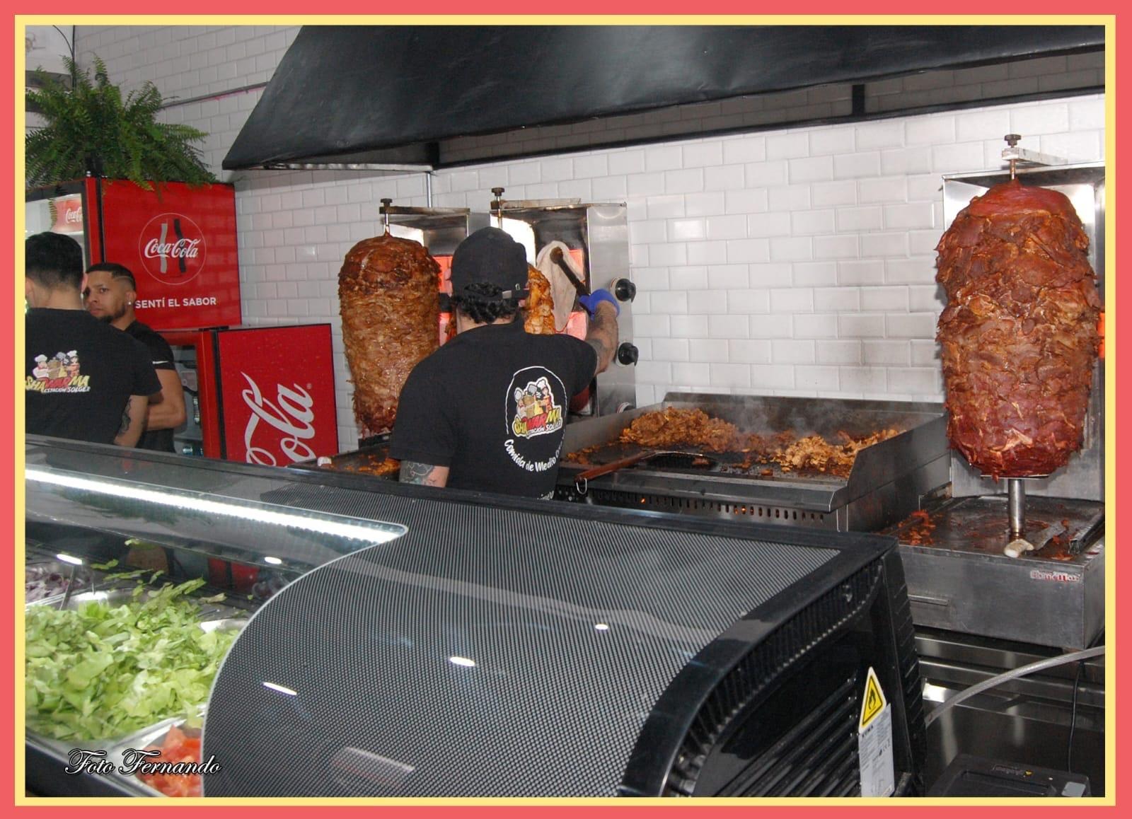 RESTAURANTE ESTACION SOLGER SHAWARMA RESTAURANTE ESTACION SOLGER SHAWARMA SHAWARMA
COMIDA ARABE