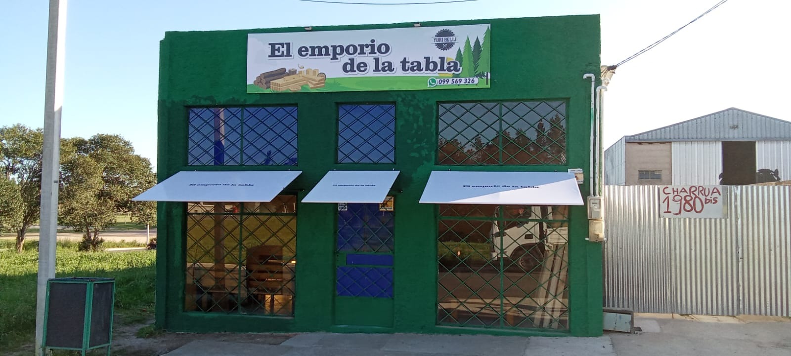 EL EMPORIO DE LA  TABLA EL EMPORIO DE LA  TABLA POSTES
PISOS MADERA NATURAL
CORTINAS MADERA
ARTICU