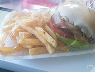 PANADERÍA Y CONFITERÍA EXQUISITECES 