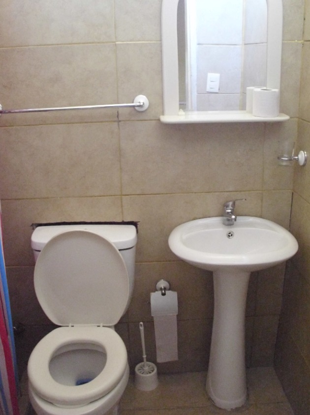 HOTEL DEL LITORAL Habitación N' 2 con baño privado Habitación 2  baño privado