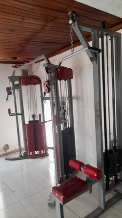 GIMNASIO EL SEBAS Sala de musculación