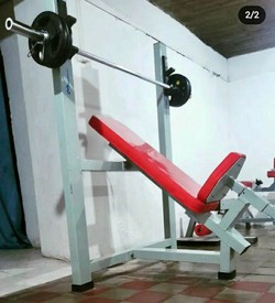 GIMNASIO EL SEBAS Sala de musculación