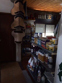 VETERINARIA Y BARRACA EL GAUCHO 