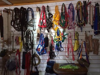 VETERINARIA Y BARRACA EL GAUCHO 