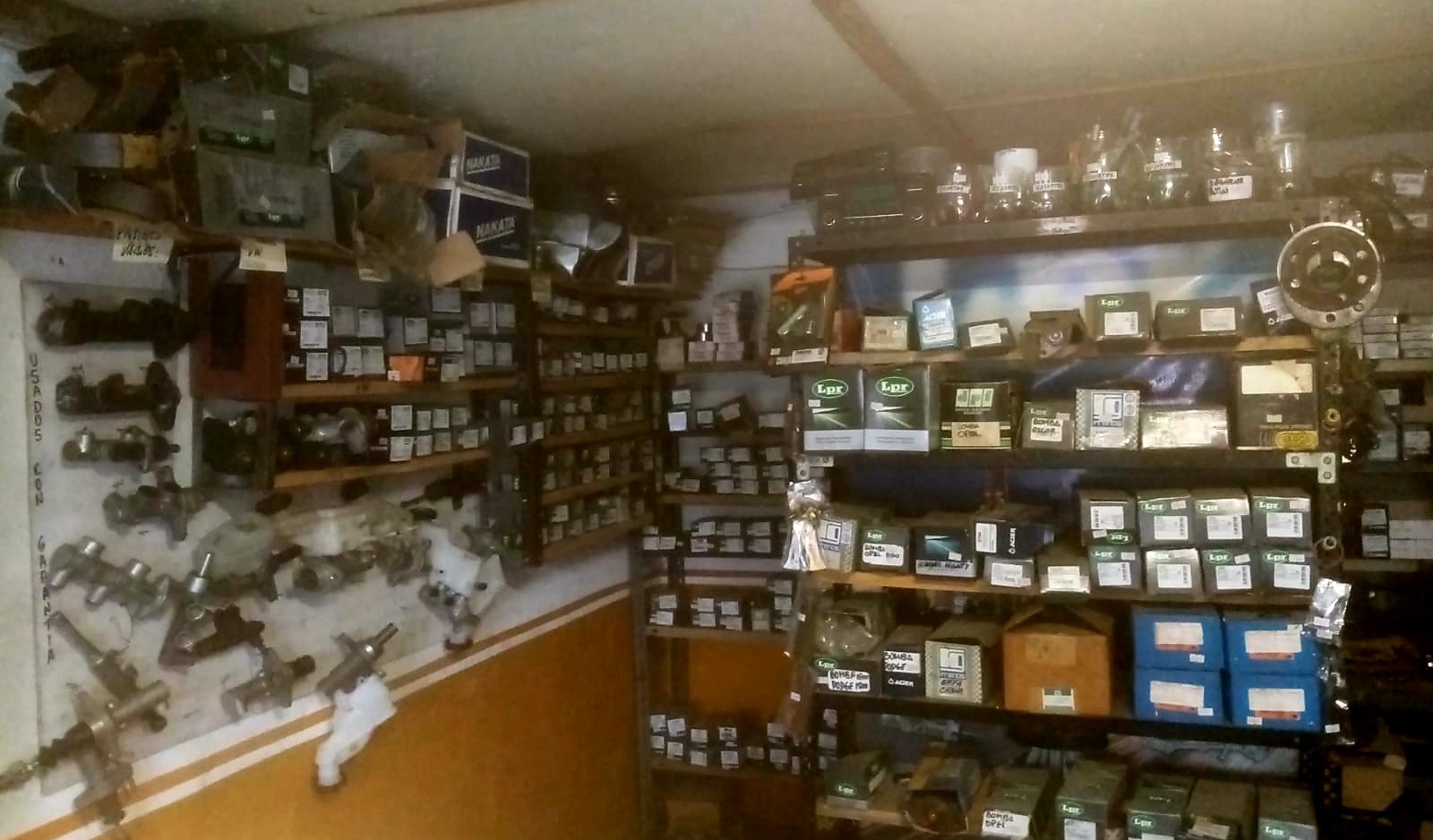 FRENOS Y EMBRAGUES MOSCONI  