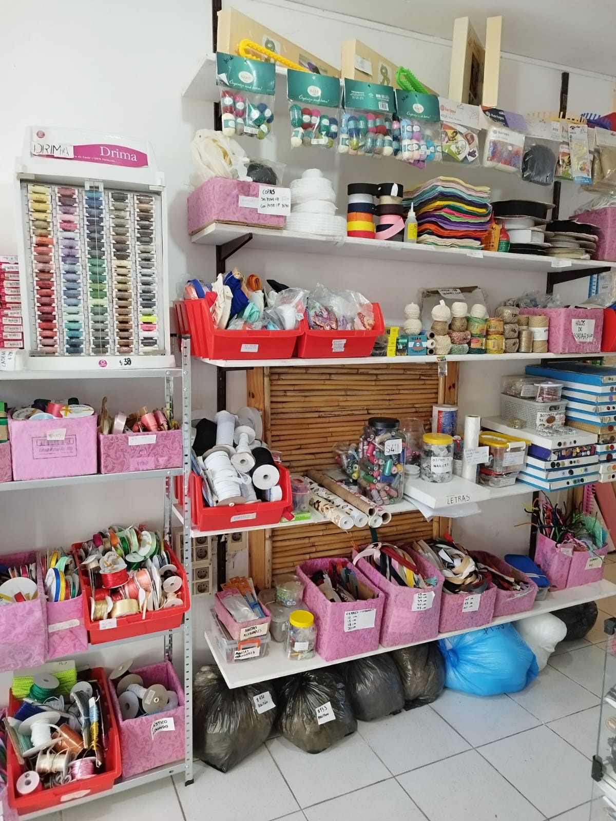 TODO LANAS Y MERCERÍA  