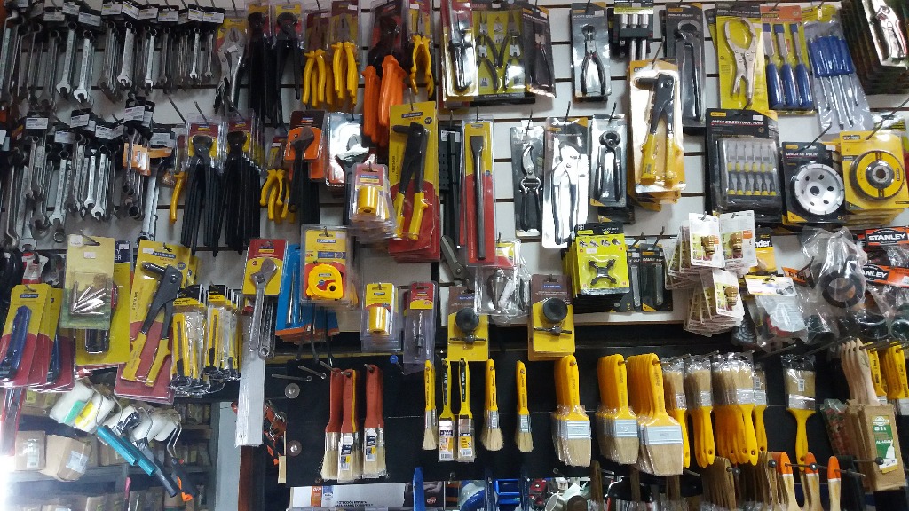 BARRACA ARMANDO UGON  