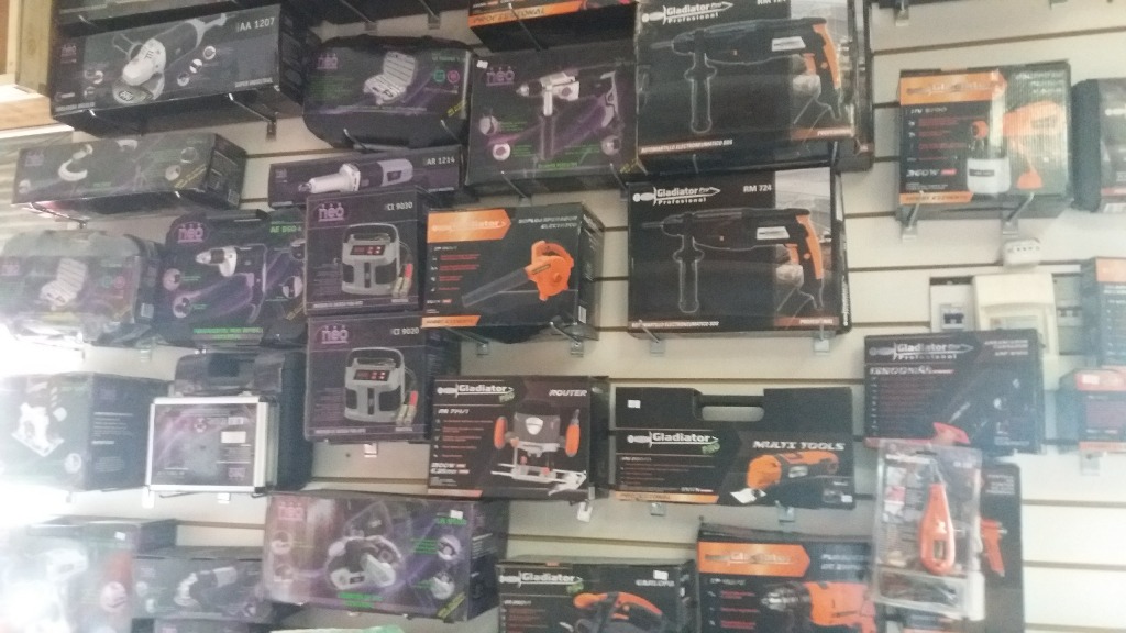 BARRACA ARMANDO UGON  