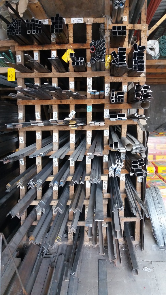 BARRACA ARMANDO UGON  