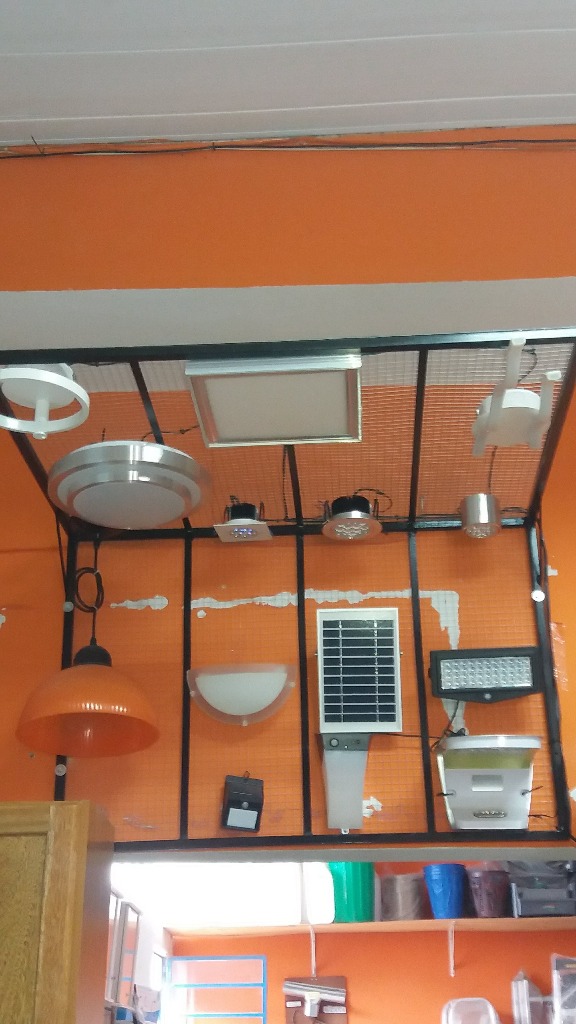 BARRACA ARMANDO UGON  