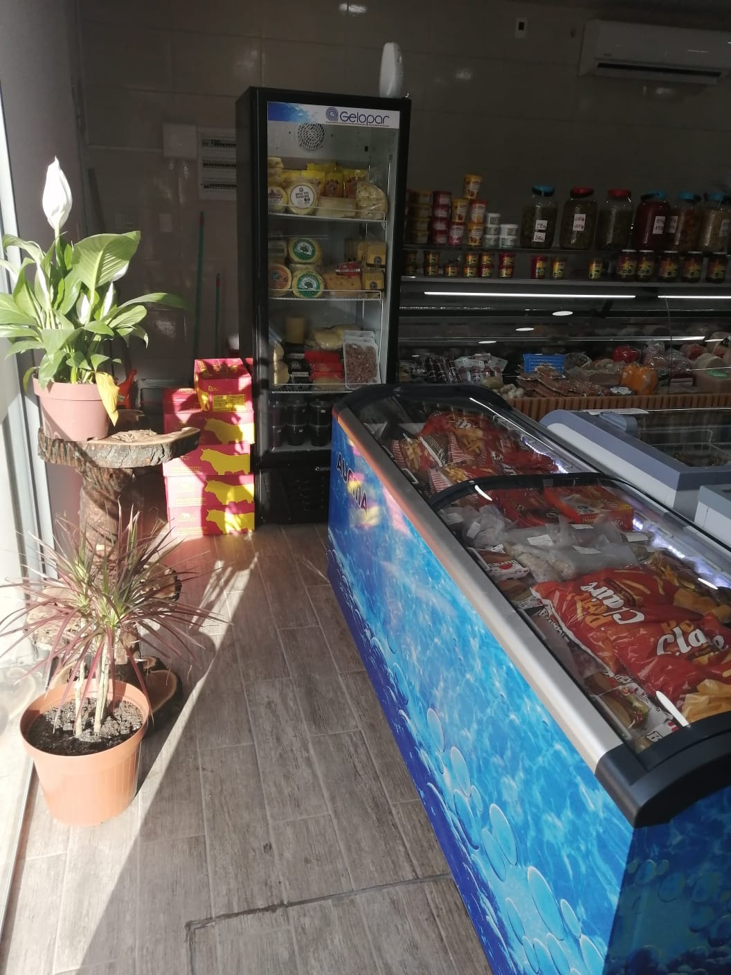 DISTRIBUIDORA ANROMA  