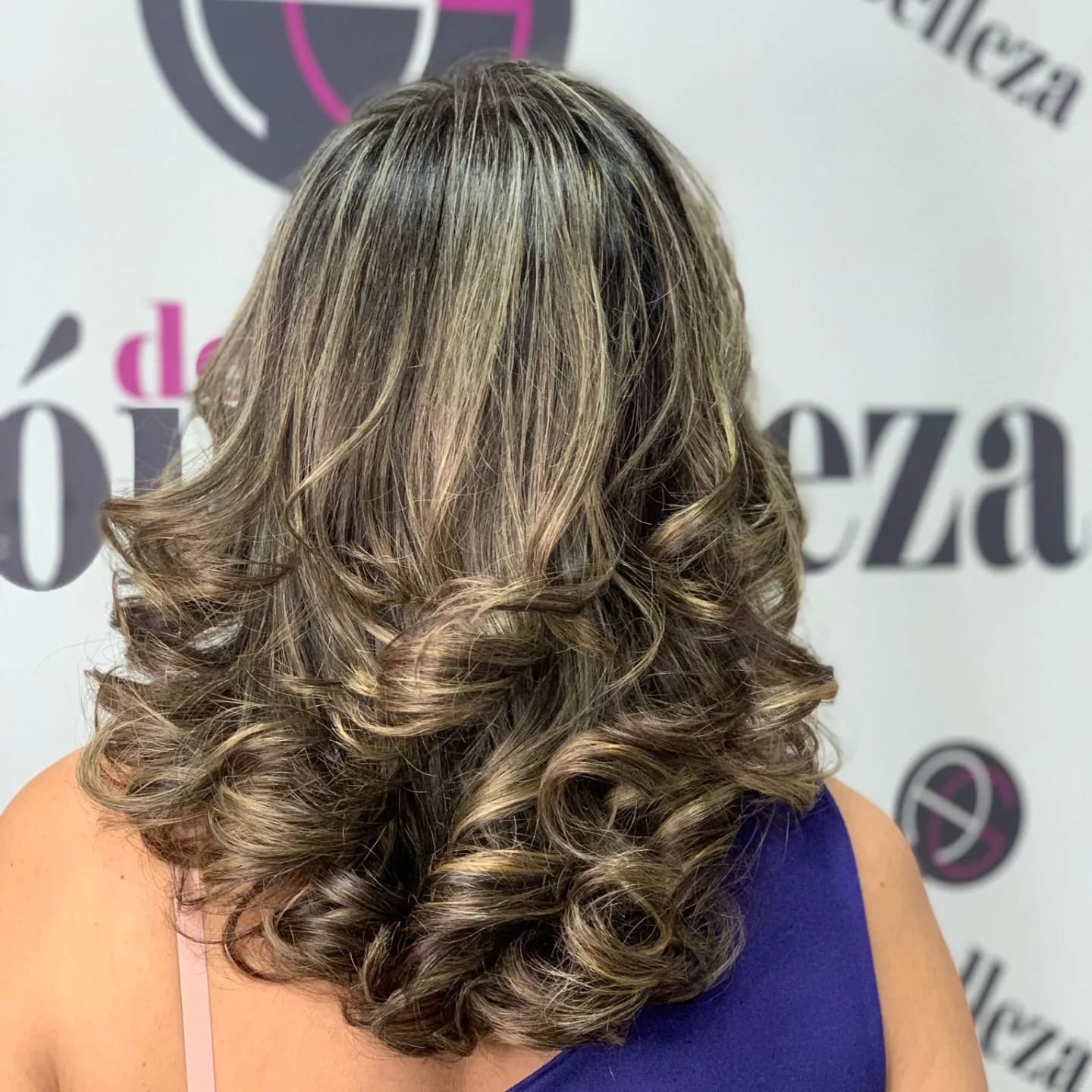 SALÓN DE BELLEZA AG  