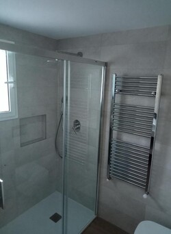 ADRIVALE CONSTRUCCIONES Y REFORMAS 