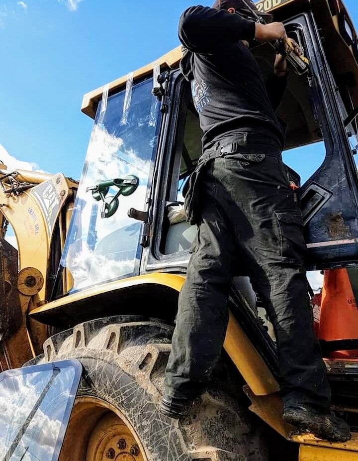 COMPAÑÍA DE CRISTALES  