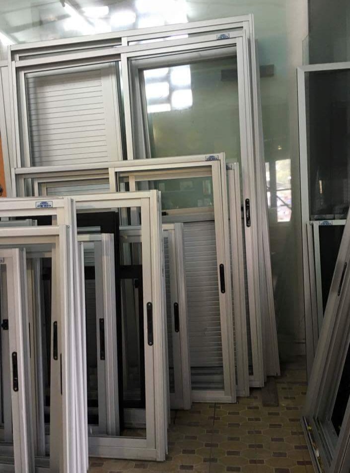 VIDRIERIA COMERCIO Vidrieria Comercio  