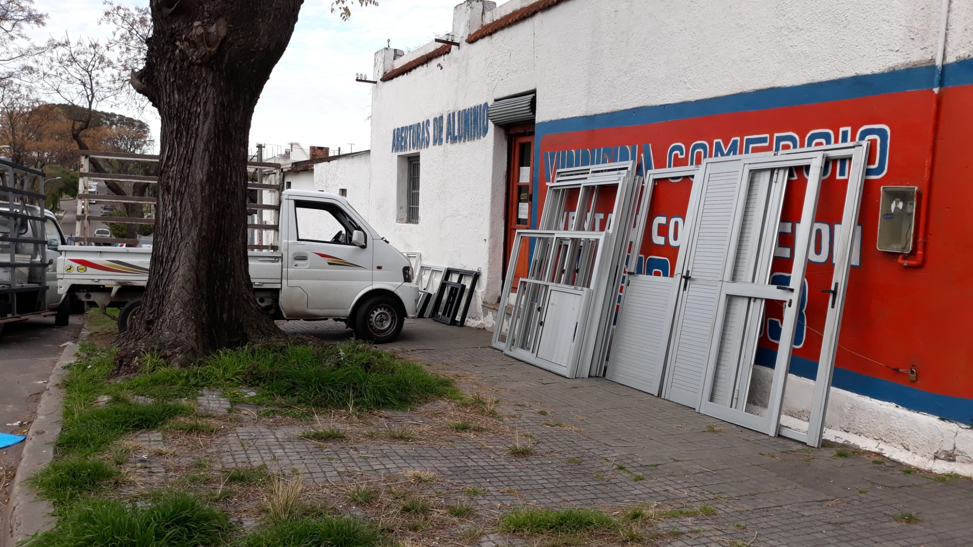 VIDRIERIA COMERCIO Vidrieria comercio  