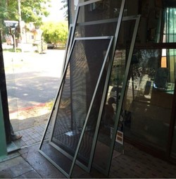 VIDRIERIA COMERCIO Vidrieria Comercio