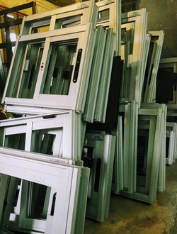 VIDRIERIA COMERCIO Vidrieria Comercio 