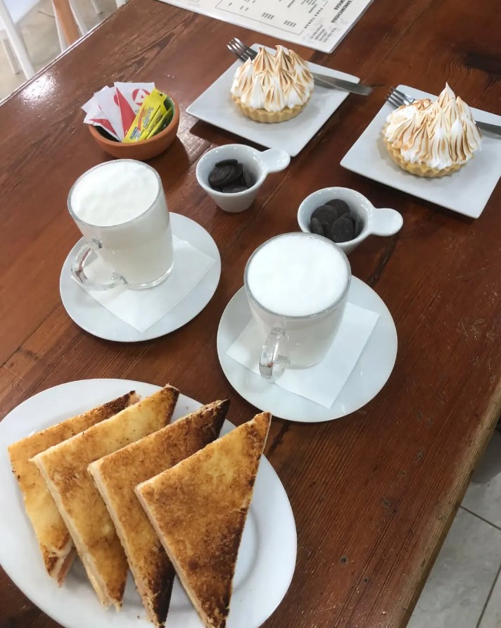 CAFETERÍA ENTRE AMIGAS  