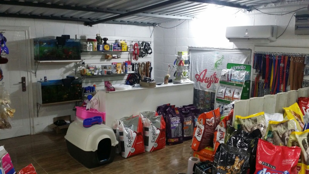 AGROPECUARIA 101 Y AUTOSERVICE  