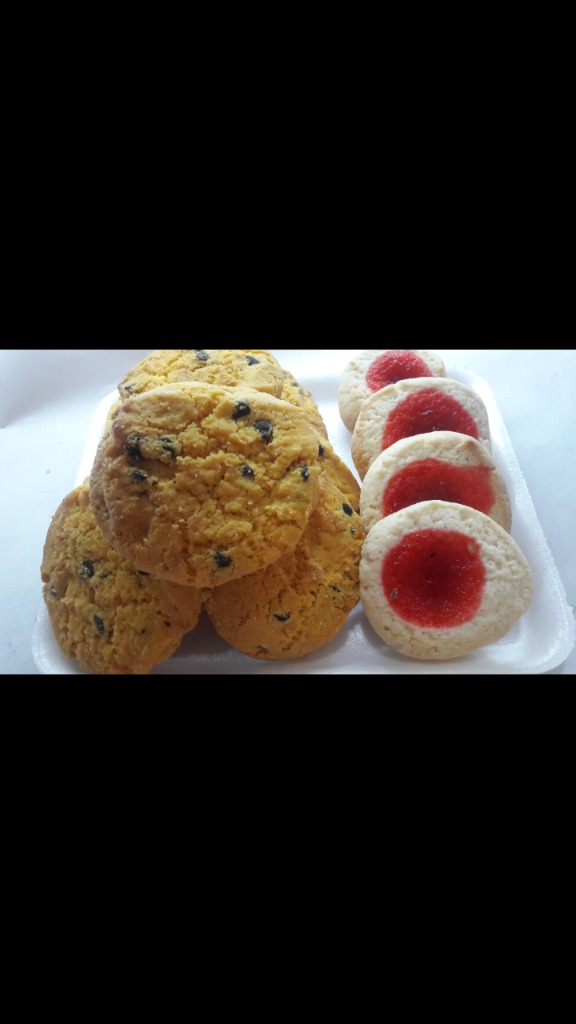 TODO RICO PANADERIA Ojitos con jalea y polvorones 