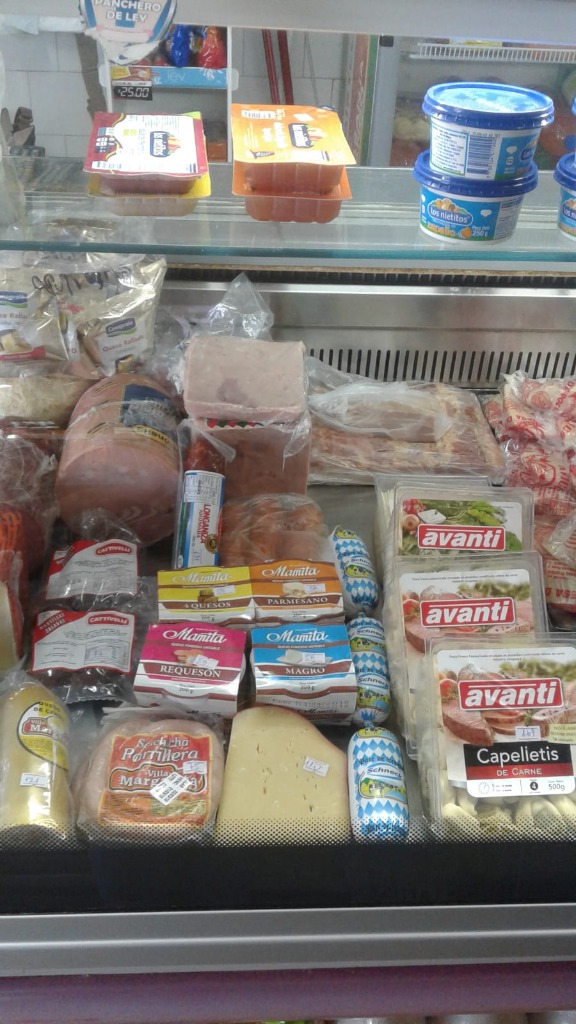 CARNICERIA ARTIGAS AUTOSERVICE  