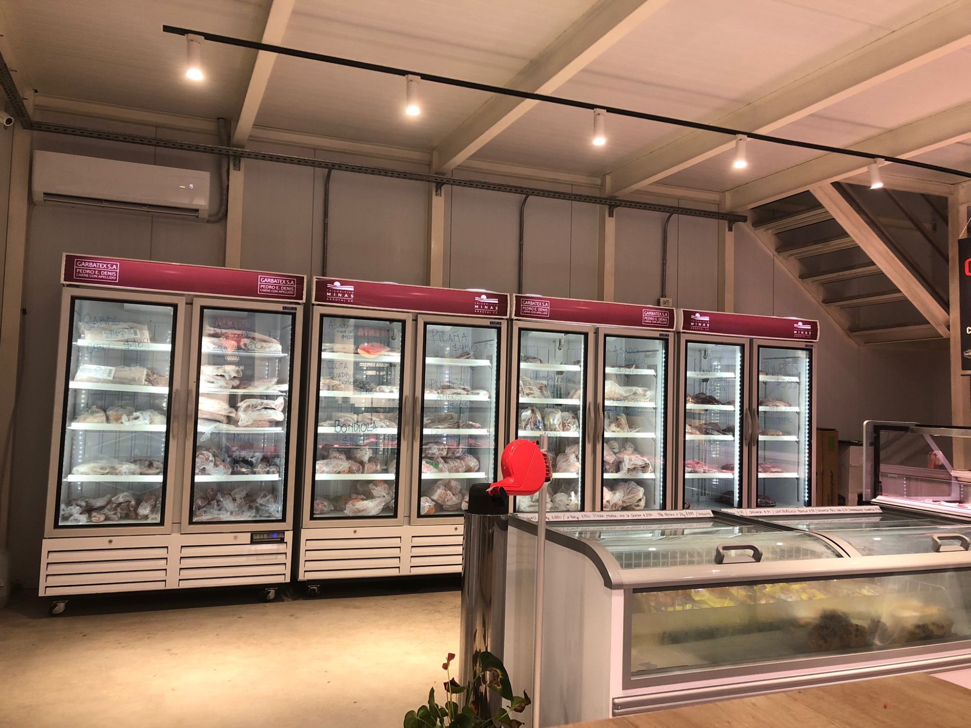 ESTABLECIMIENTO LA DISTINTA  