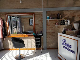 BELLA PELUQUERÍA Nuestra peluquería 
