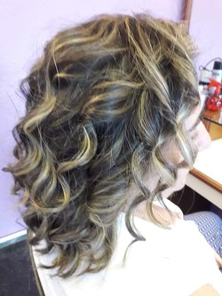 SANDRA VERESQUI PELUQUERIA 