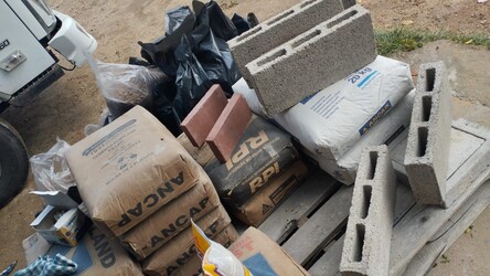 FERRETERIA Y BARRACA TIOLOLO 