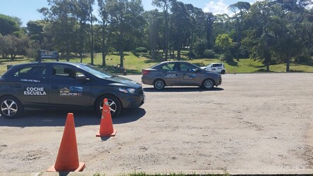 ACADEMIA DE CHOFERES DEL CERRO ACADEMIA DE CHOFERES DEL CERRO