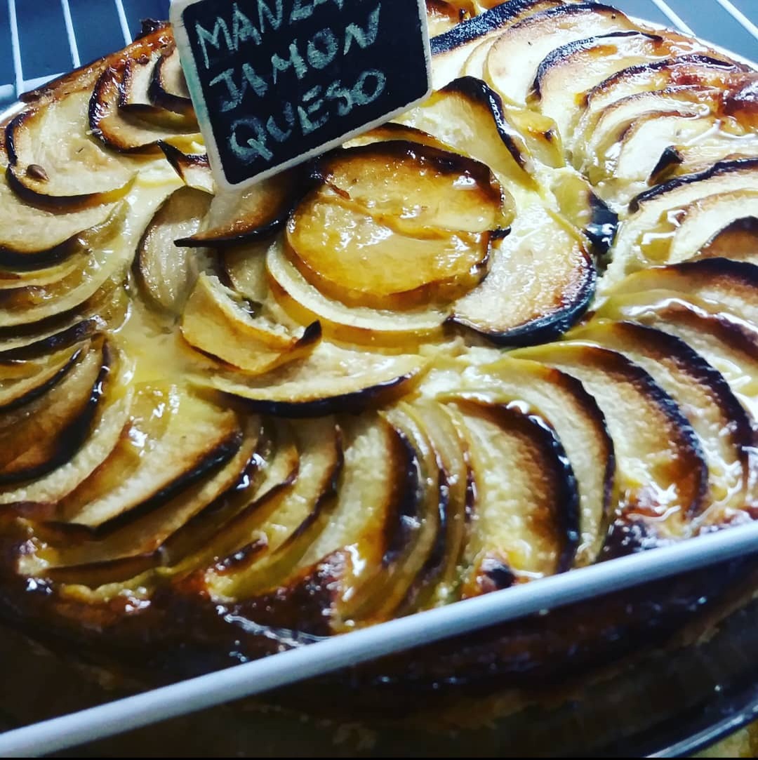 PANADERÍA FACTURISIMA Tarta de jamón, queso y manzana 