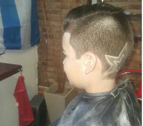 TATTO BARBER ESTUDIO BARBERÍA TIEMPO 