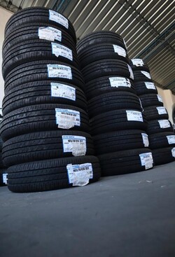 LUBRICENTRO Y GOMERÍA COLONIA 