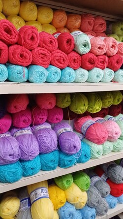 MERCERÍA PUNTADAS SALTO lanas