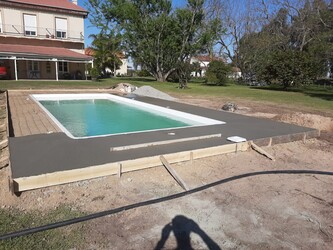 RC PISCINAS Y RIEGOS 