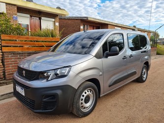 FLETES Y TRASLADOS CARLITOS 