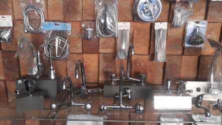 MOCELLINI HNOS Equipamientos para baños