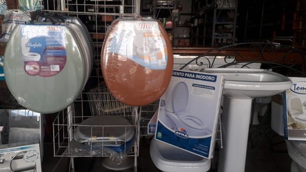 MOCELLINI HNOS Equipamientos para baños